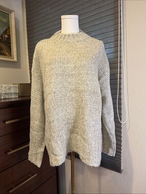 NWT Splendid Chunky Knit Oversized Sweater. Size Small